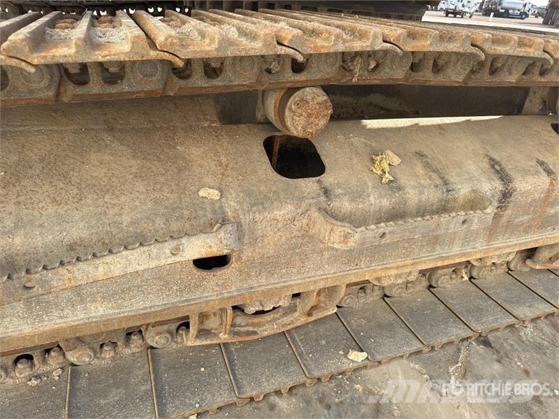 CAT 323 Tracked Excavator Bagri goseničarji