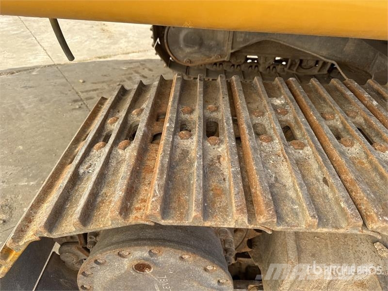 CAT 323 Tracked Excavator Bagri goseničarji