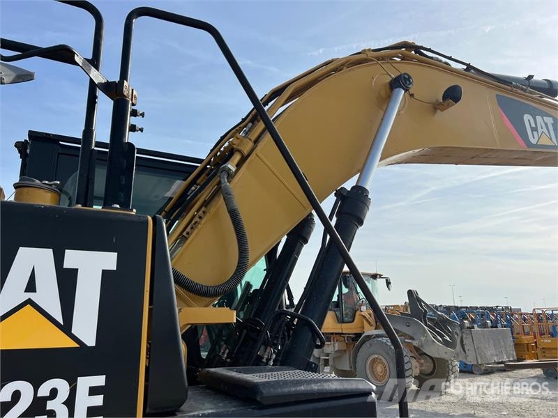 CAT 323ELN Tracked Excavator Crawler excavators