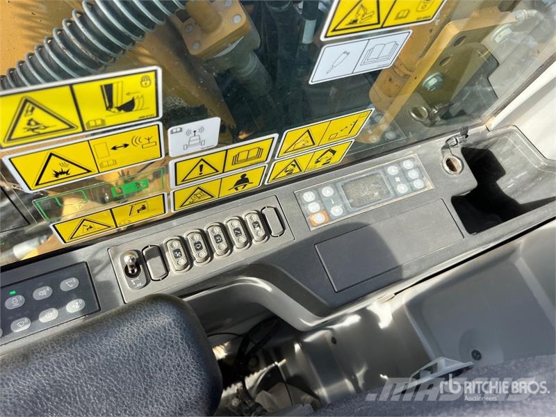 CAT 323ELN Tracked Excavator Crawler excavators