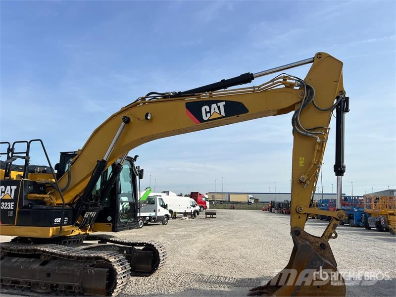 CAT 323ELN Tracked Excavator Crawler excavators