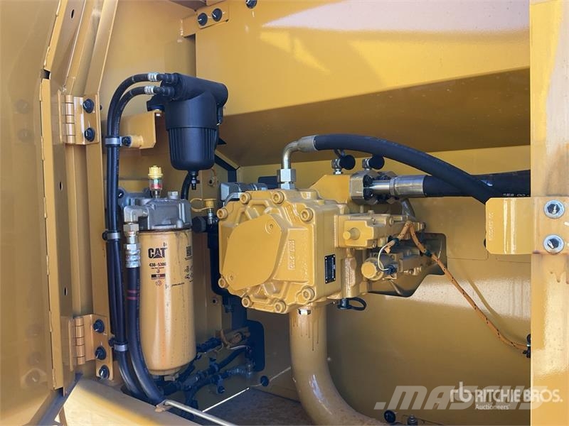 CAT 324 Tracked Excavator (Unused) Crawler excavators