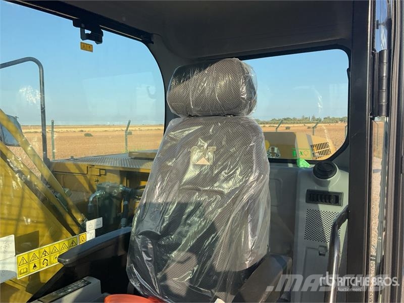 CAT 324 Tracked Excavator (Unused) Telakaivukoneet