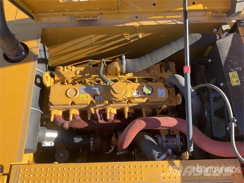 CAT 324 Tracked Excavator (Unused) Crawler excavators
