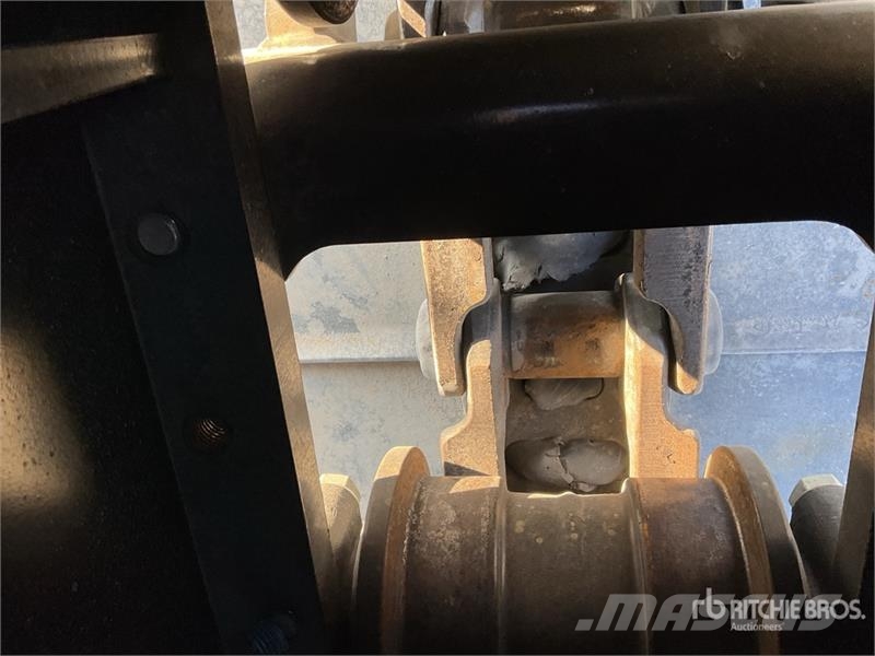 CAT 324 Tracked Excavator (Unused) Telakaivukoneet