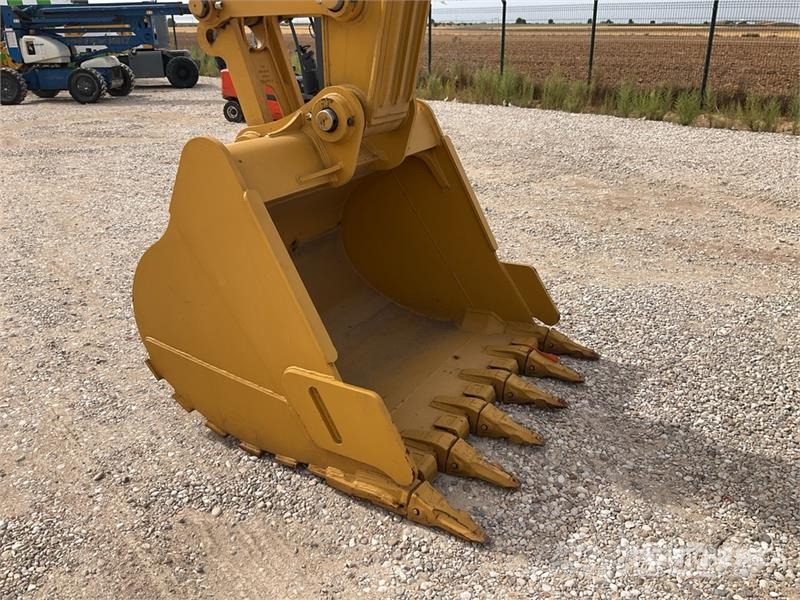 CAT 324 Tracked Excavator (Unused) Raupenbagger
