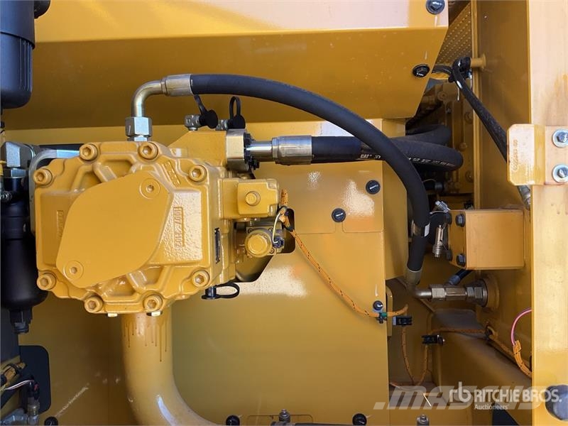 CAT 324 Tracked Excavator (Unused) Crawler excavators