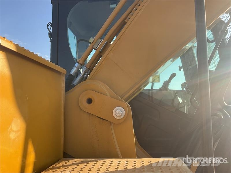 CAT 324 Tracked Excavator (Unused) Telakaivukoneet