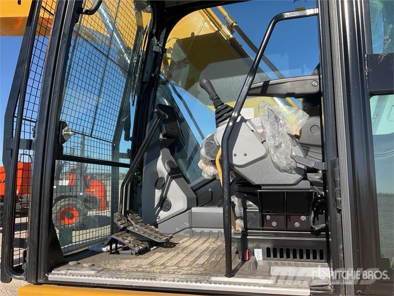 CAT 324 Tracked Excavator (Unused) Crawler excavators