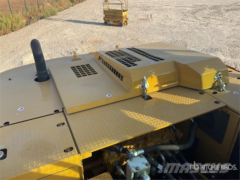 CAT 324 Tracked Excavator (Unused) Telakaivukoneet