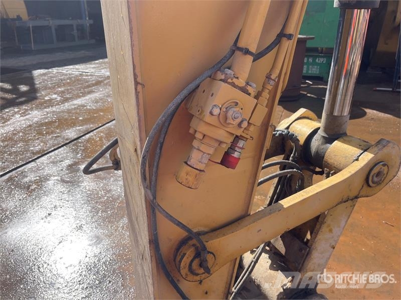 CAT 329EL Long Reach Tracked Excavator Bageri guseničari