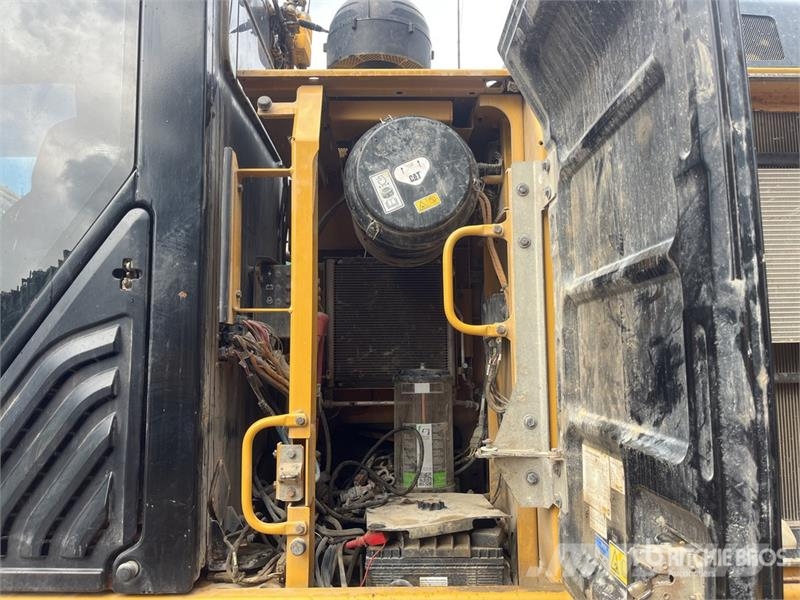 CAT 329EL Long Reach Tracked Excavator Bageri guseničari