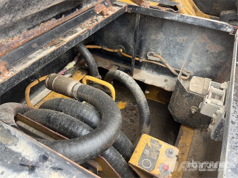 CAT 329EL Long Reach Tracked Excavator Bageri guseničari