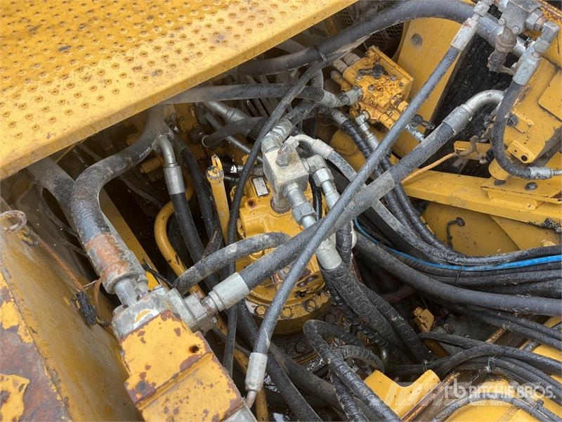 CAT 329EL Long Reach Tracked Excavator Bageri guseničari