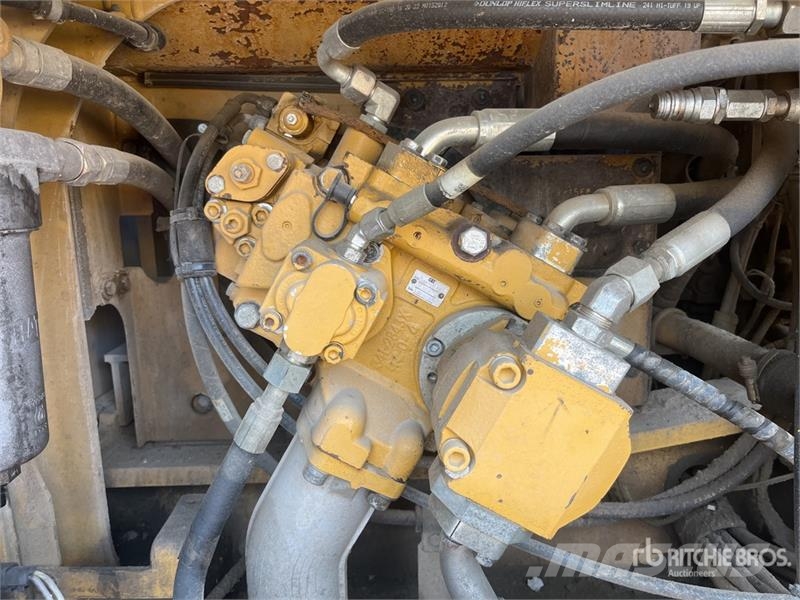 CAT 329EL Long Reach Tracked Excavator Bageri guseničari
