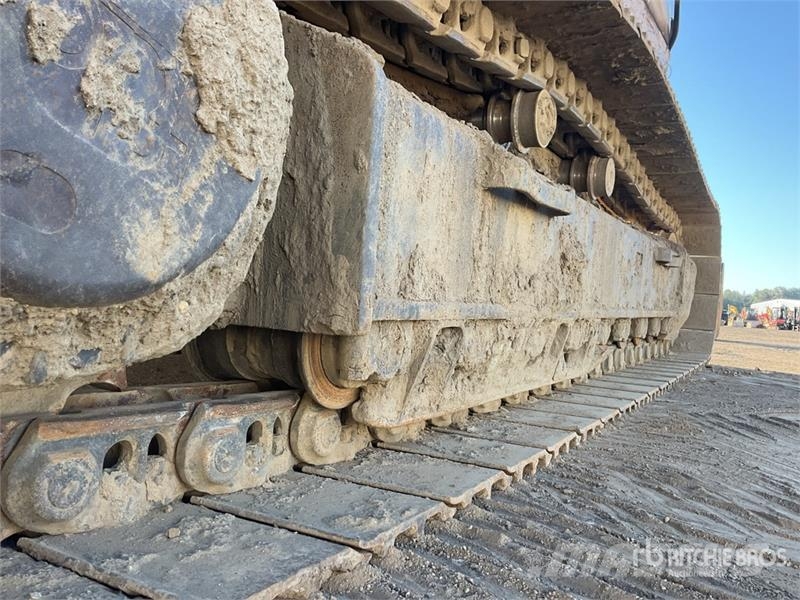 CAT 330 Tracked Excavator Raupenbagger
