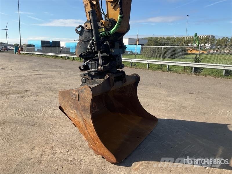CAT 330 Tracked Excavator Kāpurķēžu ekskavatori