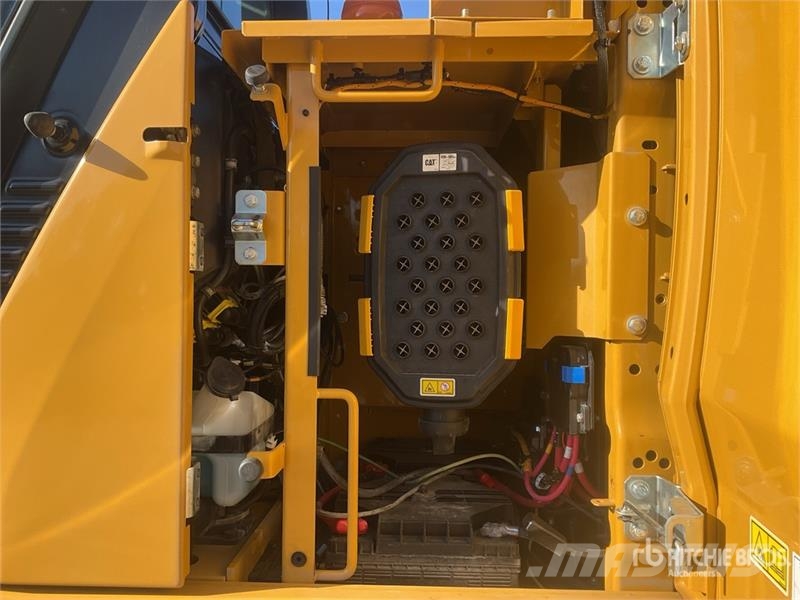 CAT 330 Tracked Excavator Kāpurķēžu ekskavatori