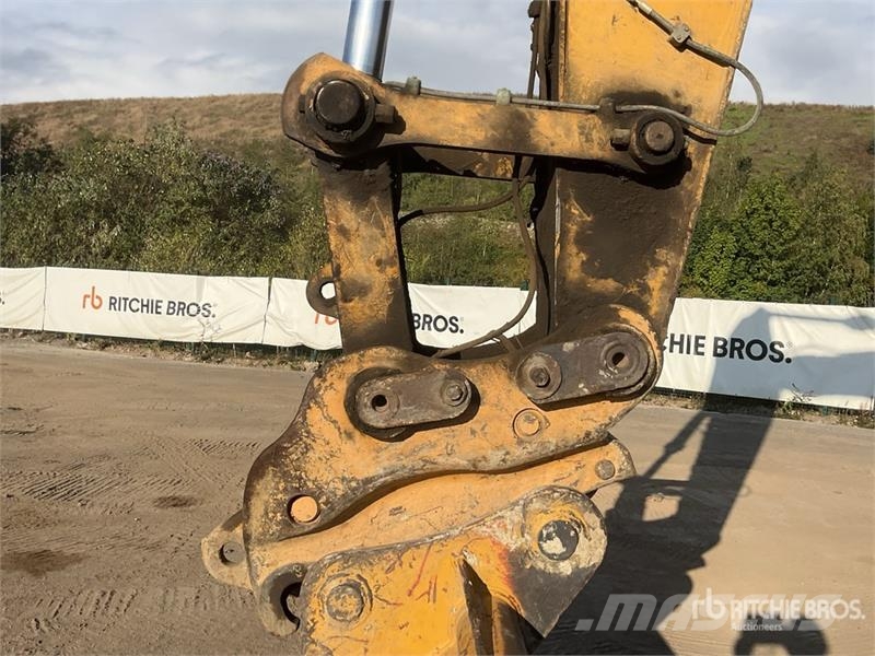 CAT 330 Tracked Excavator Raupenbagger