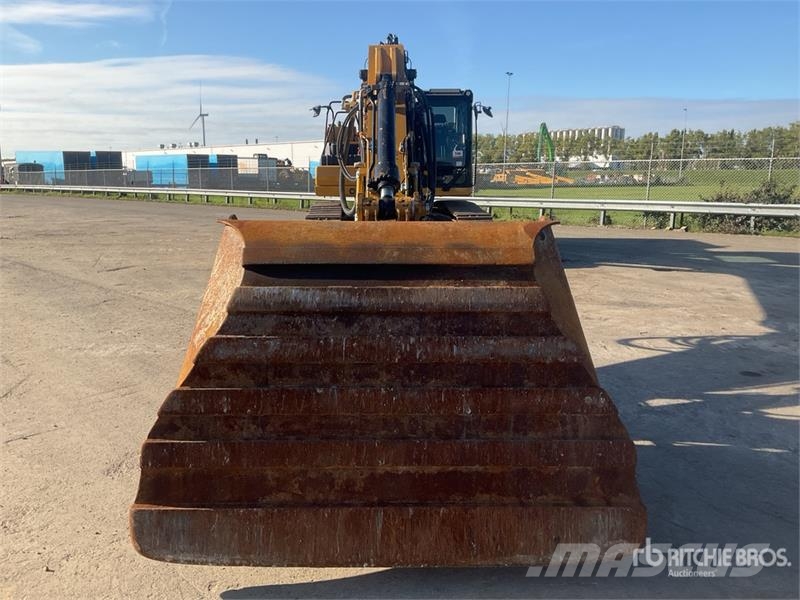 CAT 330 Tracked Excavator Kāpurķēžu ekskavatori