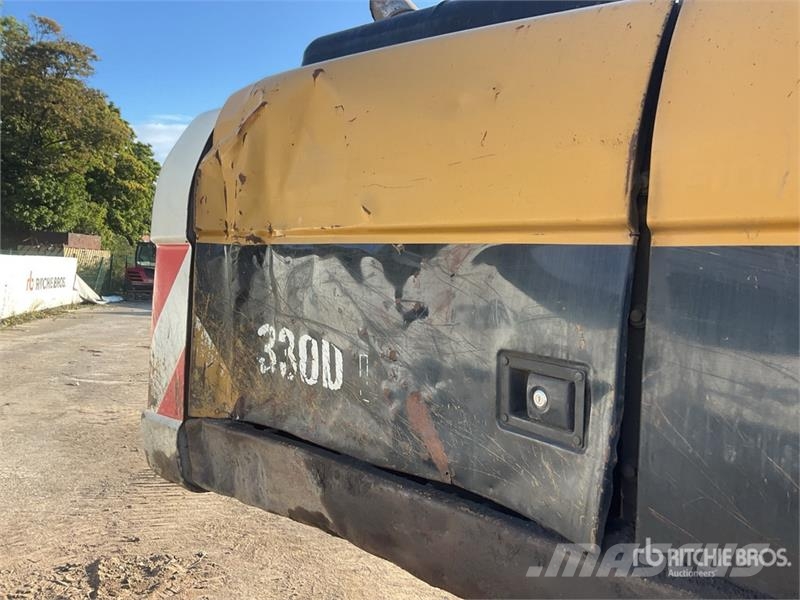 CAT 330 Tracked Excavator Raupenbagger