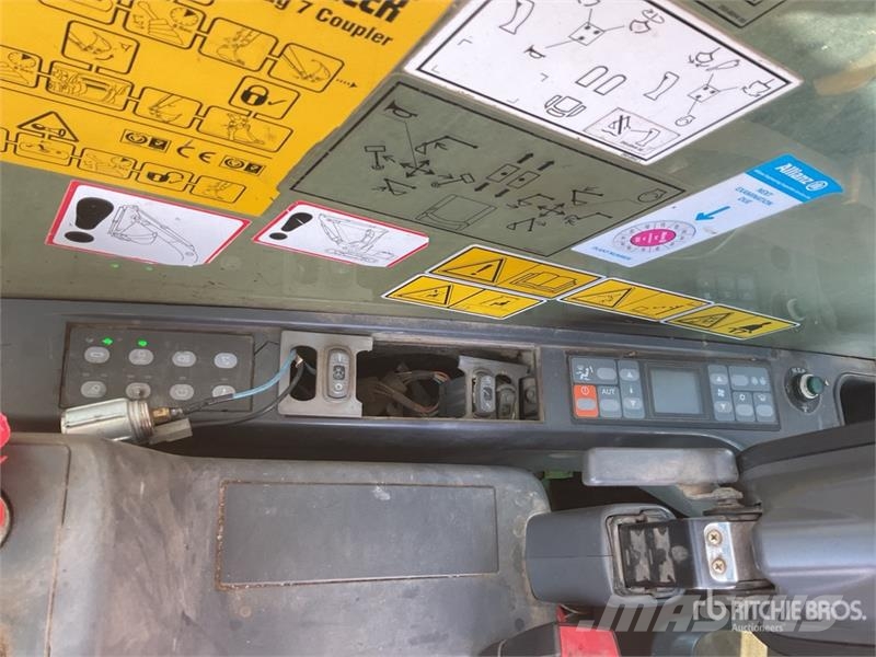 CAT 330 Tracked Excavator Raupenbagger