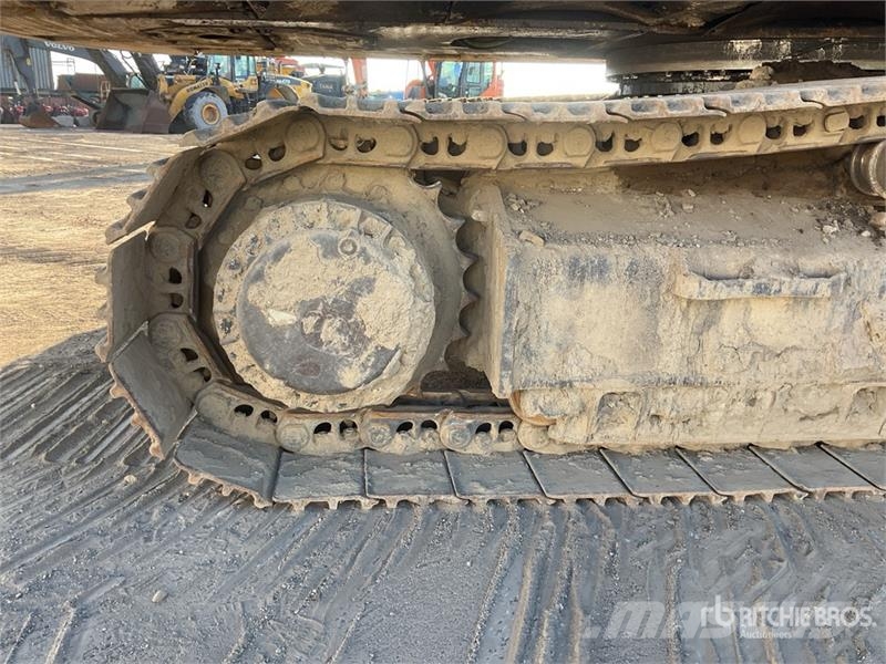 CAT 330 Tracked Excavator Raupenbagger