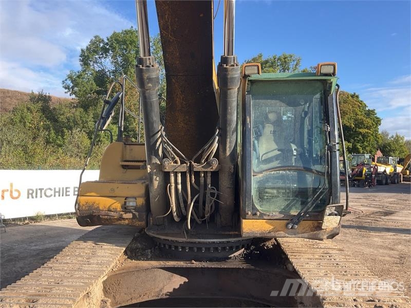 CAT 330 Tracked Excavator Raupenbagger