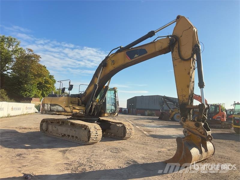 CAT 330 Tracked Excavator Raupenbagger