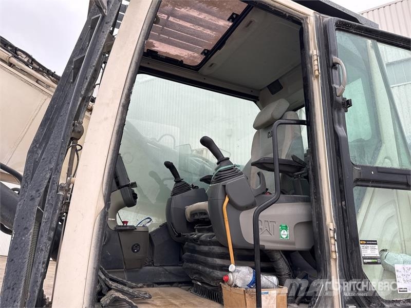 CAT 336DL/DEM50SB Tracked Excavator Escavadoras de rastos