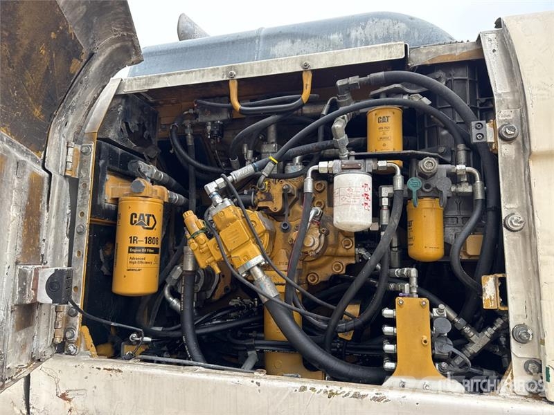 CAT 336DL/DEM50SB Tracked Excavator Escavadoras de rastos