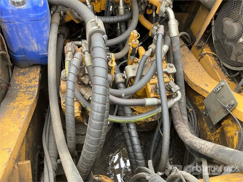 CAT 345D Tracked Excavator Crawler excavators