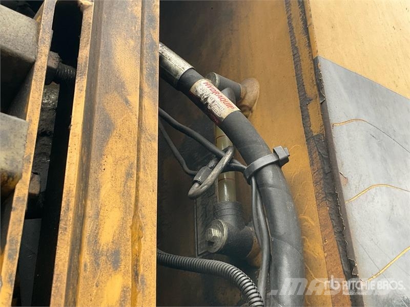CAT 345D Tracked Excavator Crawler excavators