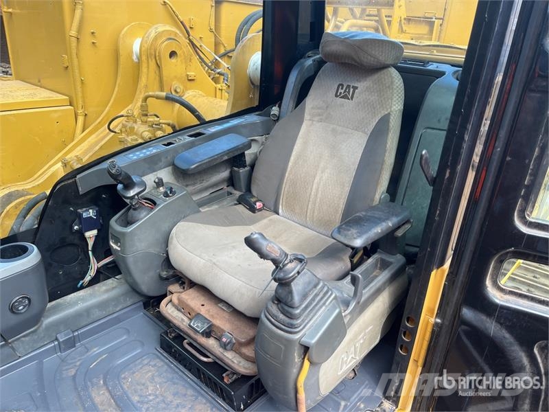 CAT 385C Tracked Excavator 대형 굴삭기 29톤 이상