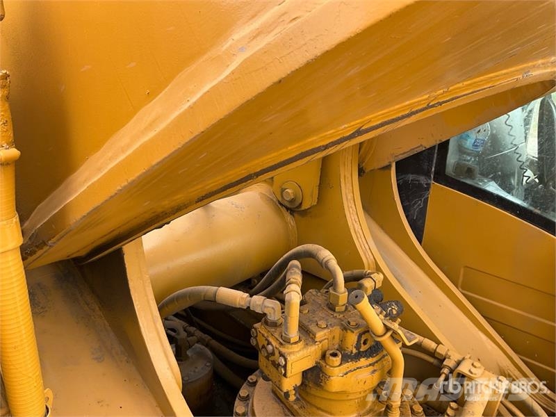 CAT 385C Tracked Excavator Rupsgraafmachines