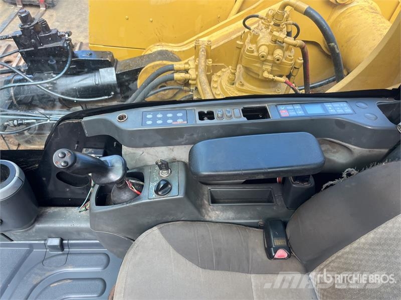 CAT 385C Tracked Excavator 대형 굴삭기 29톤 이상