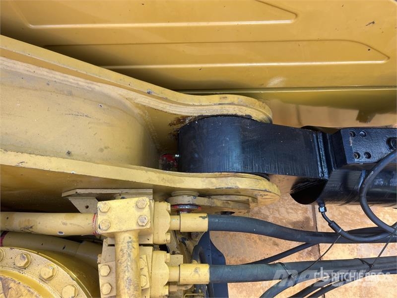 CAT 385C Tracked Excavator 대형 굴삭기 29톤 이상