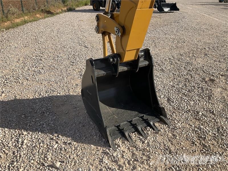 CAT 424 4x2 Backhoe Loader (Unused) Backhoe loaders