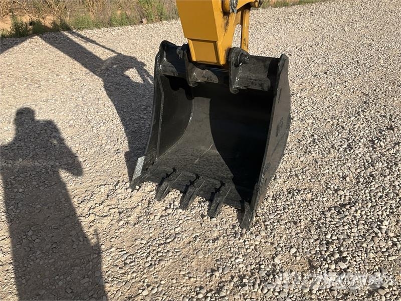 CAT 424 4x2 Backhoe Loader (Unused) Backhoe loaders