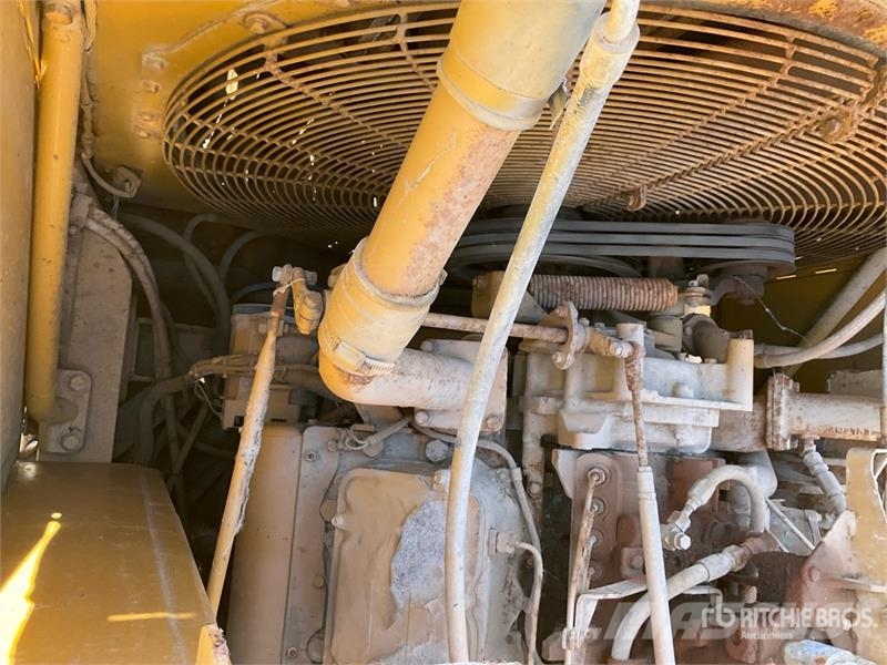 CAT 631E Scrapers