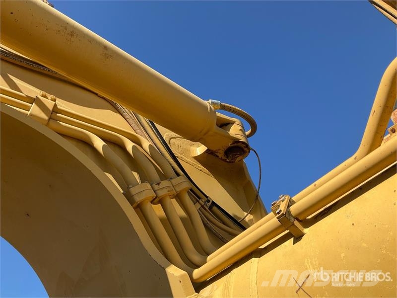 CAT 631E Scrapers
