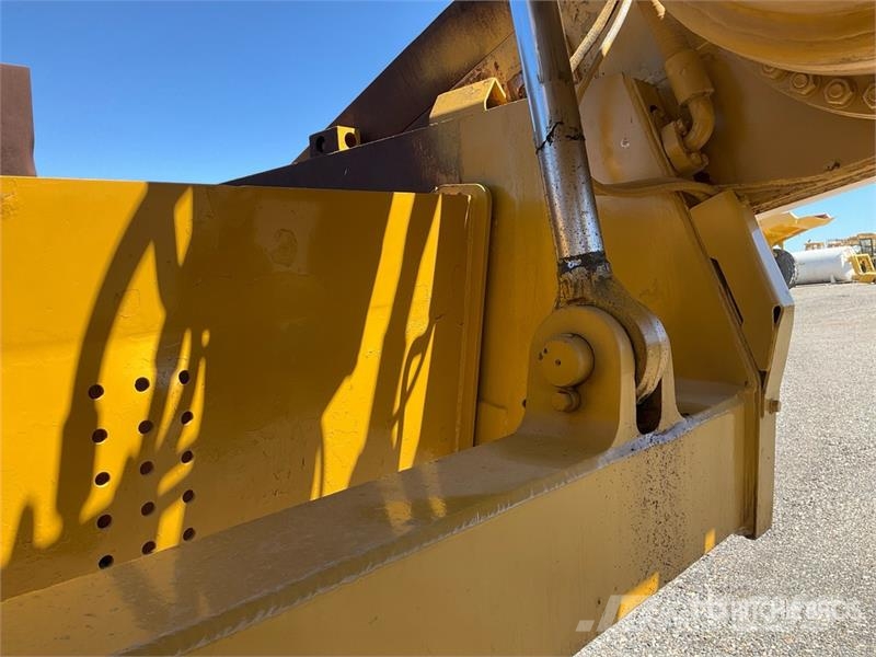 CAT 631E Scrapers