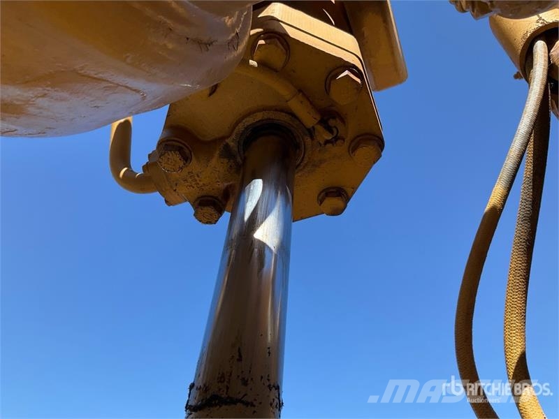 CAT 631E Scrapers