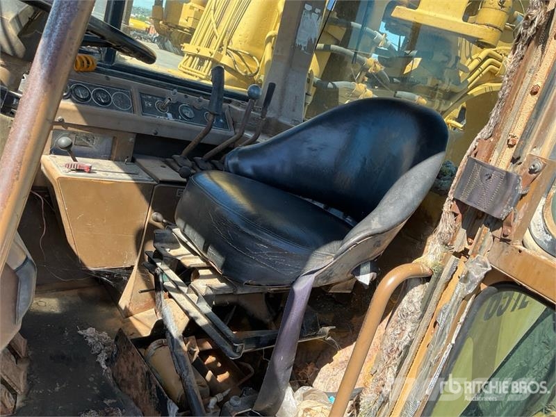 CAT 631E Scrapers