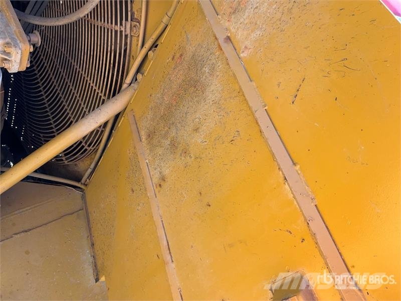 CAT 631E Scrapers