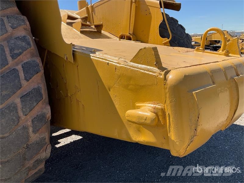 CAT 631E Scrapers