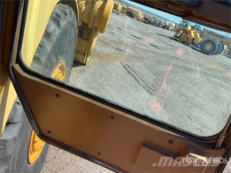 CAT 631E Scrapers