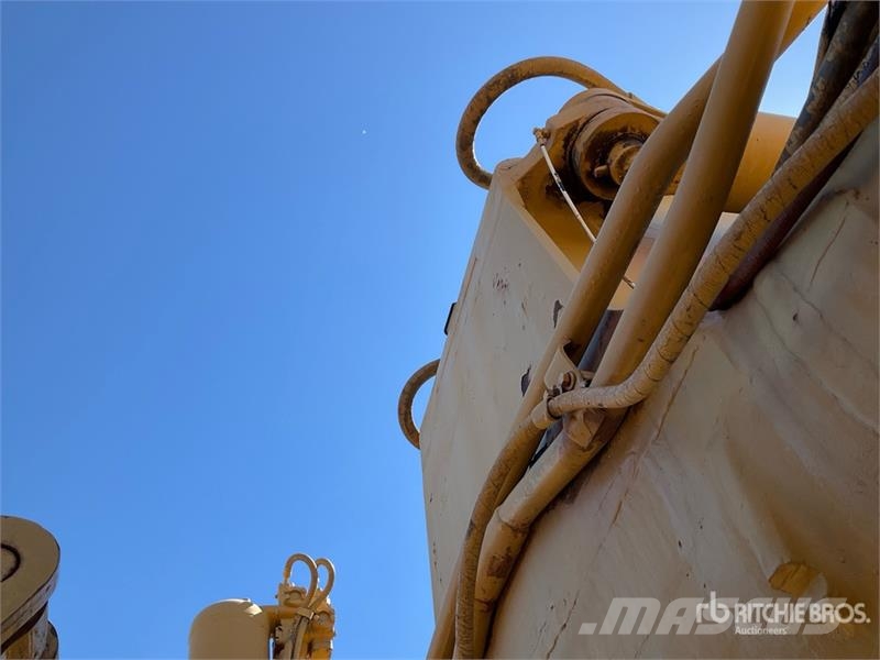 CAT 631E Scrapers