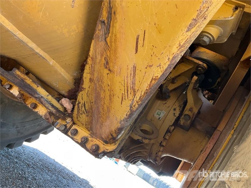 CAT 631E Scrapers
