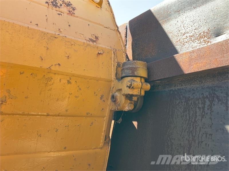 CAT 631E Scrapers